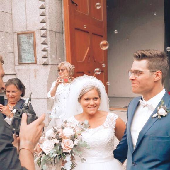 Meet your Posher, Erika - Picture 1 of 1